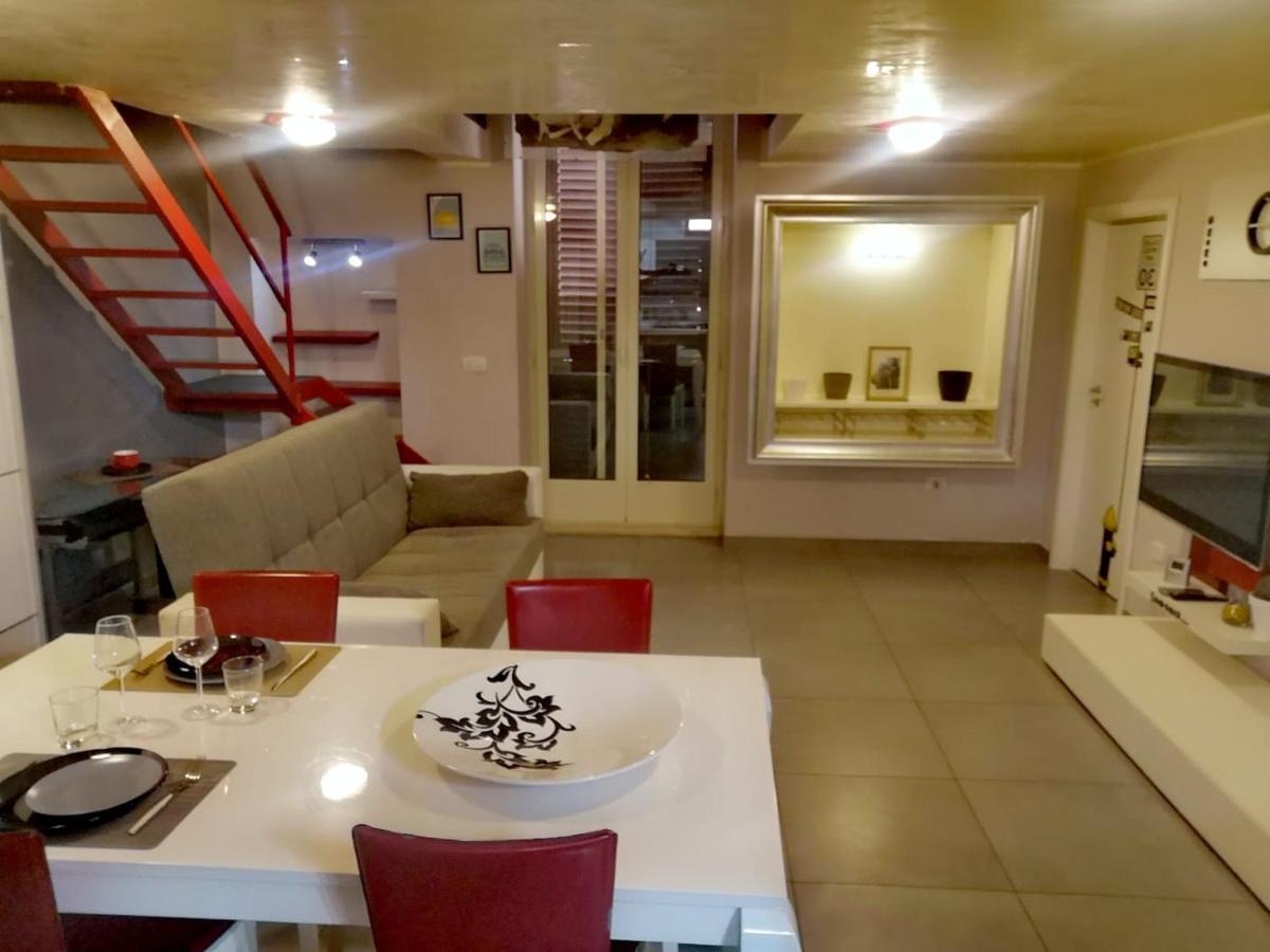 Metro Casa Vacanze Brindisi Exteriör bild